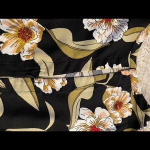 Leith XS  floral  short sleeved jumpsuit